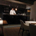 Restaurant L'aube - オープンキッチンです