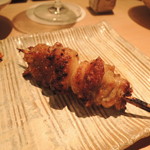 鳥しき - 波（首の皮）