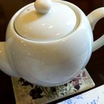 モーニング 菜根本店 - セットのダージリン（ポット）