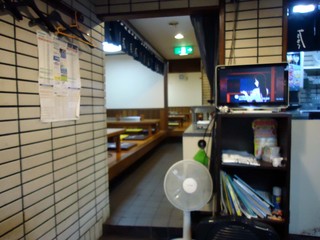 Akiyoshi - 店の奥にも座敷あり。