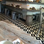 TukTuk Thai Bistro - 店内