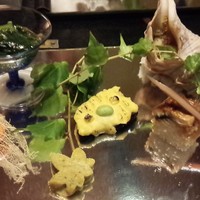 月亭 新宿本店 - 粒貝ガーリック焼等々