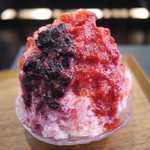 かき氷Ryan - いちごとベリーベリーのあいがけ