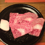 Gyuuniku Oroshidonya Chokuei Kishuubinchoutan Yakiniku To Donabe Gohan Niku To Hakusai Otokichi - 