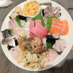 呑み喰い処　居酒屋　花の木 - 刺身盛り合わせ