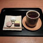 ゼンカフェ - 季節の生菓子とドリンクのセット(1500円)