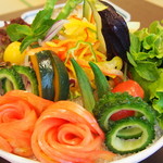 平山旅館 - 朝食：サラダ