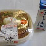 セブンイレブン - 料理写真:にんにく醤油のスタミナ豚焼肉丼と牛乳