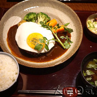 赤坂 津つ井 総本店 - ハンバーグ