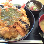 マルセイ与助丸 - 野菜と海老の天丼