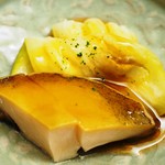 緒方 - 蒸し鮑と茄子の炊き合わせ