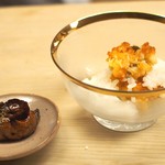 緒方 - 暖かい鱧寿しと鱧の肝