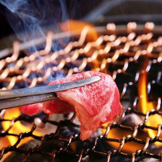 Use Bincho charcoal! Enjoy more delicious and juicy Yakiniku (Grilled meat) ♪