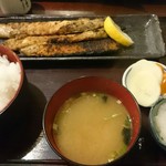 Sumibiyaki Shokudou Koganeya - サーモンのハラス干し定食。