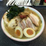 ラーメン 前田家 - 前田家スペシャル♡（ラーメン大、チャーシュー麺）＋煮卵＋メンマ大＋ネギ沢