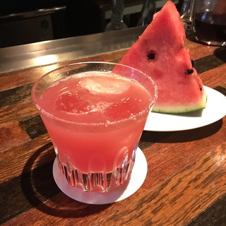 バー・アクイール_1