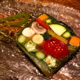 バー・アクイール_2