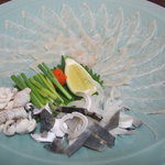 はつしろ - 33cmの大皿ふく刺し、一人一枚！！