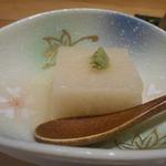 菅乃屋 - お通しの山芋の寒天