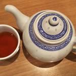群愛飯店 - サービスのプーアル茶