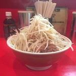 ラーメン二郎 - 小ラーメン700円野菜ニンニク？