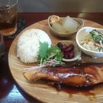 GotZA - ぶりの照り焼き