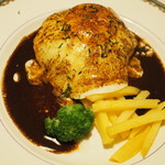 ブニヤ・デ・モカ - 牛肉網焼きハンバーグ\1,000-