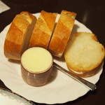 ブニヤ・デ・モカ - フランスパン\400- ソースで頂きました。