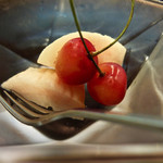 青華こばやし - 佐藤錦と桃