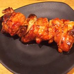炭火串焼 初代バッジョ - もも肉(タレ)