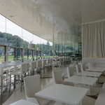 Fusion21 - 店内(奥から)