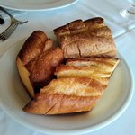 ゾーナ イタリア - ガーリックトースト、バタートースト