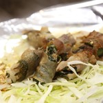 厳島 - 三枚豚肉のアスパラ大葉巻き