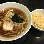 大龍 - ラーメン＋半チャーハン 500円