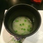 濃厚水炊き かぐら - 水炊きは濃厚スープから