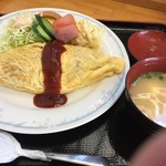 Oshokujidokoro Kamiya - オムライスはお味噌汁付き