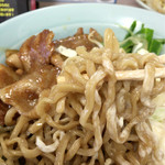 立川マシマシ - 麺アップ