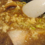 Bankararamen - スープ一口飲んでニンニク投入を決意