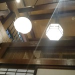 Teppan Ya Bembee - 2階個室の高い天井