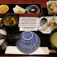 中之島なだ万 - 朝定食