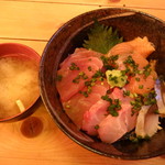 浜焼次郎 - 海鮮丼