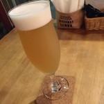 カフェ＆ビア　あるかアるか - ベアードビール祭り☆
      こちらは日本物語エール！
      梅の味わいが仄かに爽やかで、すっきり一杯目に相応しい！