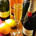 馬肉バル かち馬 - 特別な日はシャンパンで贅沢に☆