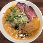 麺作 赤シャモジ - 【あわシャモ 辛みそ】『濃熟辛味噌らーめん』750円