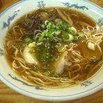 ラーメンほうらく - しょうゆラーメン：530円