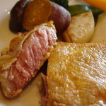 アミタ - お肉の火入れはジューシーにも程がある＾＾；