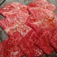 うしごろ 貫 恵比寿本店 - 希少部位盛り合わせ
                たれ用