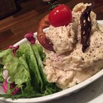 ペッピーノ - ベーコンとキノコ、アンチョビのポテトサラダ 380yen('16.02)