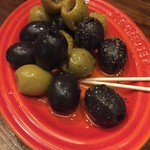 ペッピーノ - オリーブのマリネ 280yen('16.02)