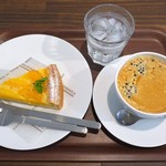 ソノココロ - ネーブルオレンジのタルト、コーヒー